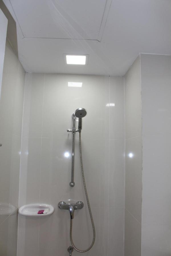 Oyo 75409 Premium The Family Hotel Chiang Mai Esterno foto
