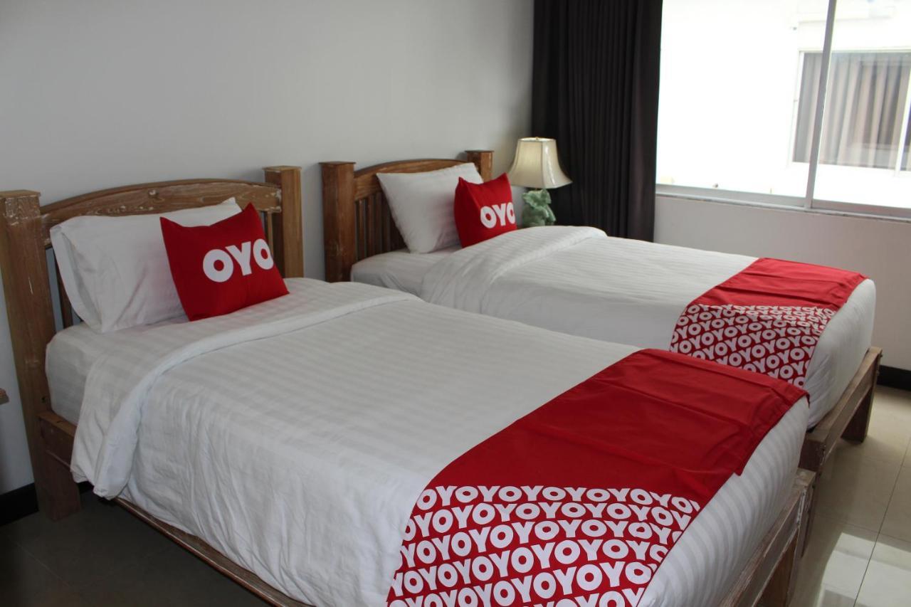 Oyo 75409 Premium The Family Hotel Chiang Mai Esterno foto
